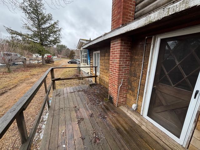 10 Darren Drive, Raymond, NH 03077