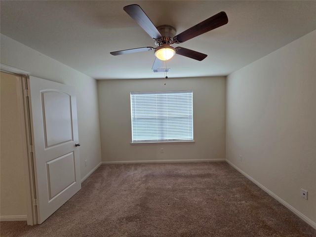 723 Crystal Lakes Drive, Brookshire, TX 77423