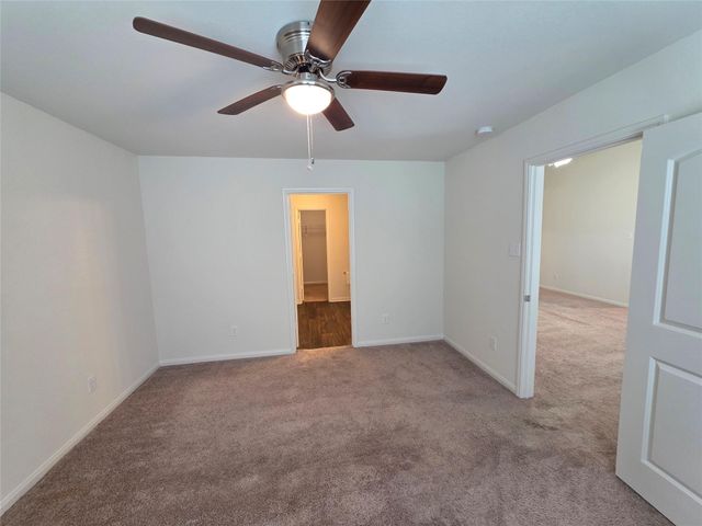 723 Crystal Lakes Drive, Brookshire, TX 77423
