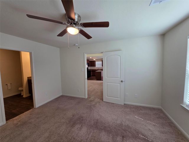 723 Crystal Lakes Drive, Brookshire, TX 77423
