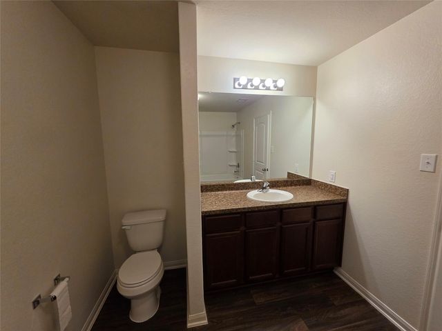 723 Crystal Lakes Drive, Brookshire, TX 77423