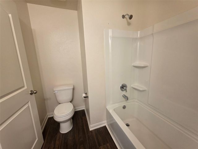 723 Crystal Lakes Drive, Brookshire, TX 77423