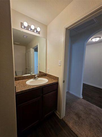 723 Crystal Lakes Drive, Brookshire, TX 77423