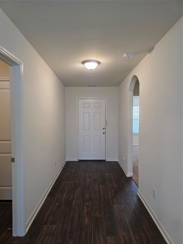 723 Crystal Lakes Drive, Brookshire, TX 77423