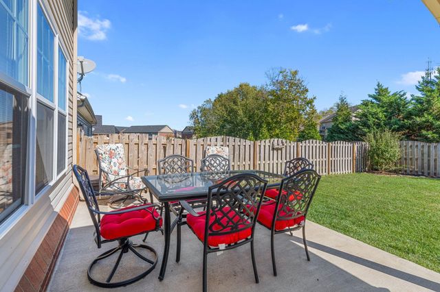 2760 Sullivans Trace, Lexington, KY 40511