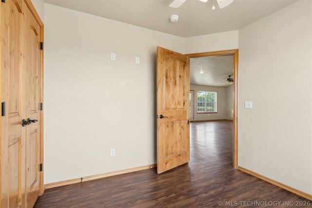 281 Olive Branch Drive, Springer, OK 73458