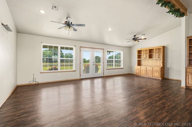 281 Olive Branch Drive, Springer, OK 73458