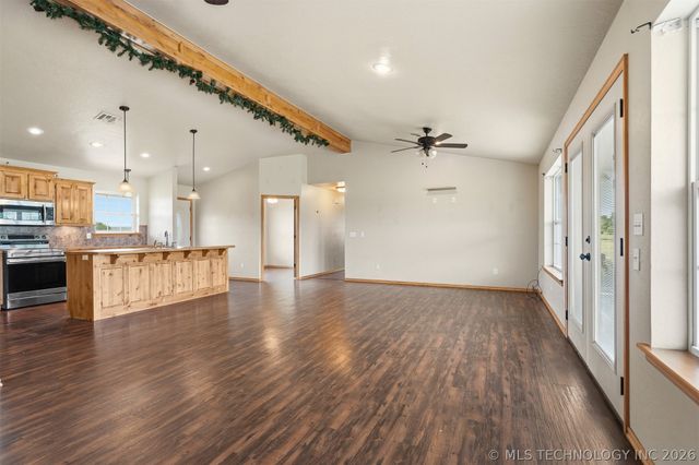 281 Olive Branch Drive, Springer, OK 73458