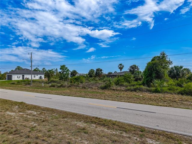 750 NIMITZ BLVD, Lehigh Acres, FL 33974