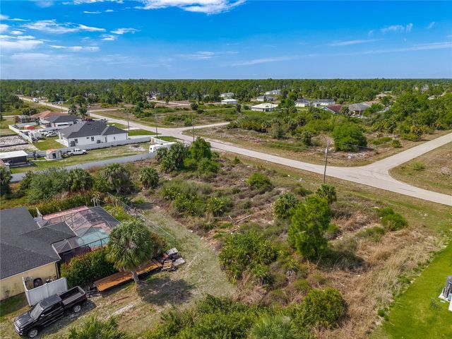 750 NIMITZ BLVD, Lehigh Acres, FL 33974