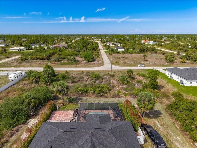 750 NIMITZ BLVD, Lehigh Acres, FL 33974