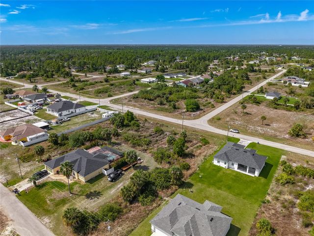 750 NIMITZ BLVD, Lehigh Acres, FL 33974