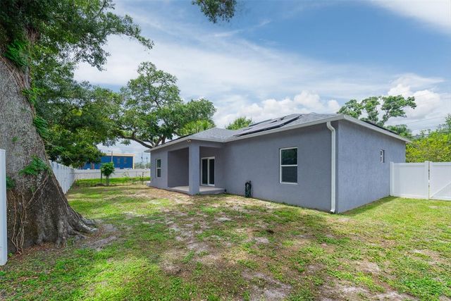 5876 78TH AVENUE N, Pinellas Park, FL 33781