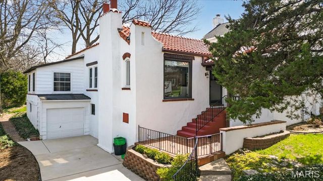 234 Parkland Avenue, St Louis, MO 63122