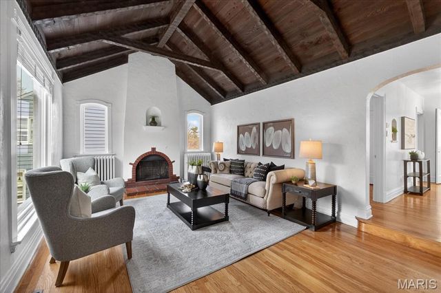 234 Parkland Avenue, St Louis, MO 63122