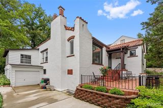 234 Parkland Avenue, St Louis, MO 63122