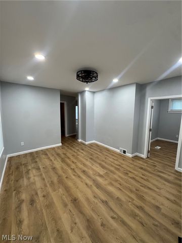 2168 W 81st Street, Cleveland, OH 44102