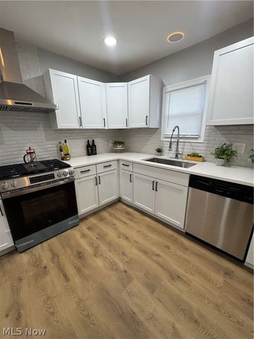 2168 W 81st Street, Cleveland, OH 44102