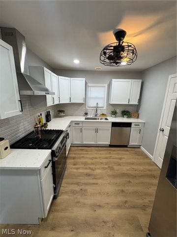 2168 W 81st Street, Cleveland, OH 44102