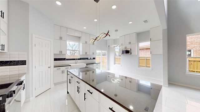 14804 Broadview Drive, Balch Springs, TX 75180