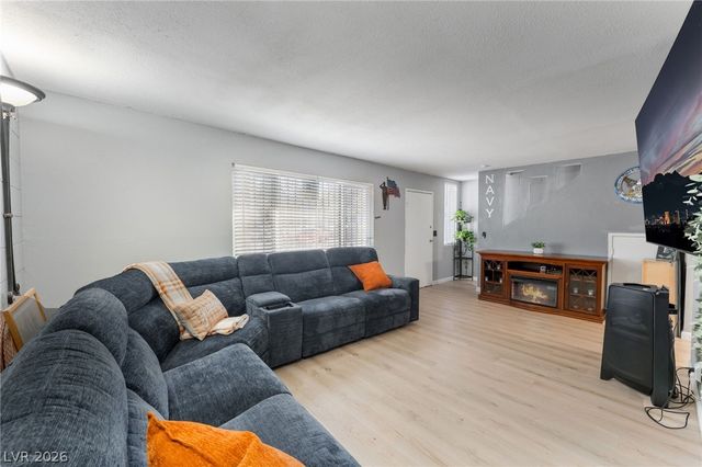 2515 Donna Street C, North Las Vegas, NV 89030