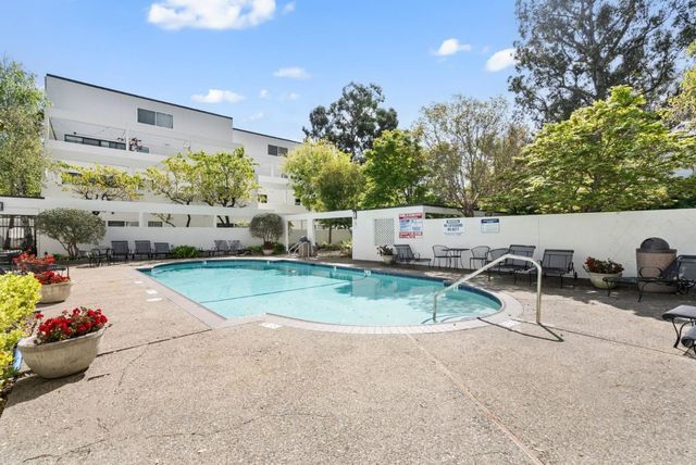 1919 Alameda De Las Pulgas 134, San Mateo, CA 94403