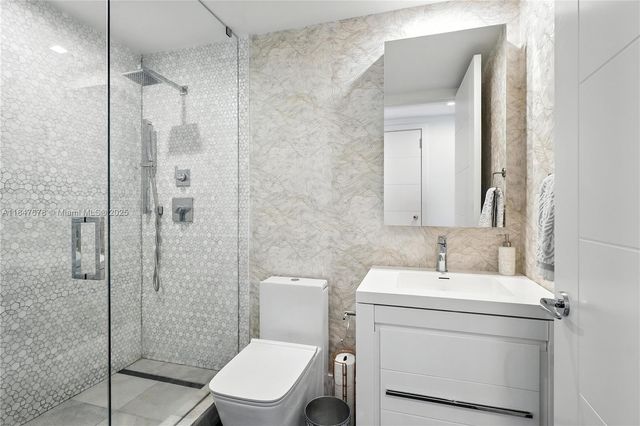 1435 Brickell Ave 3512, Miami, FL 33131