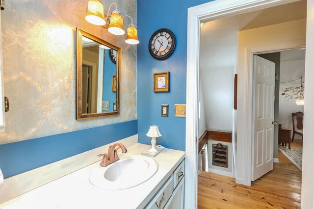 1481 Bennington Road, Francestown, NH 03043