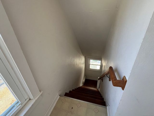 17 Roosevelt Avenue, Stonington, CT 06355