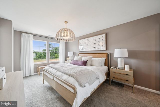 252 CAMDEN DR, Waynesboro, VA 22980