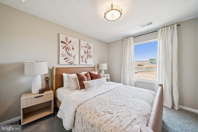 252 CAMDEN DR, Waynesboro, VA 22980