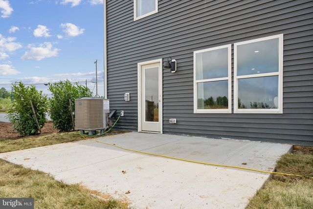 252 CAMDEN DR, Waynesboro, VA 22980