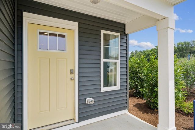 252 CAMDEN DR, Waynesboro, VA 22980