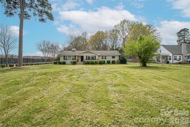 1302 E Franklin Street, Monroe, NC 28112