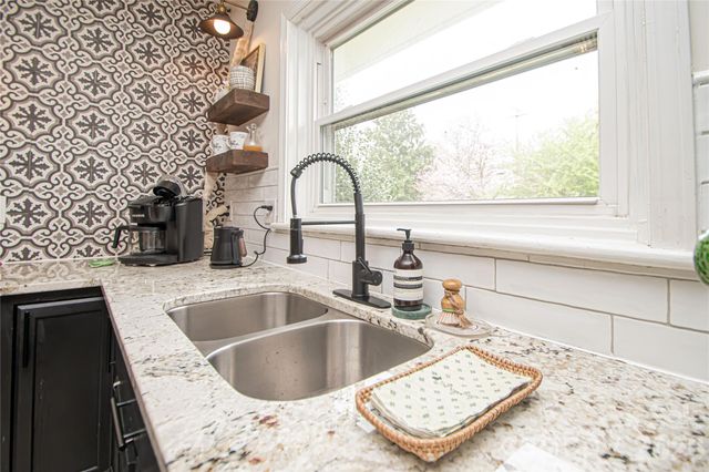 1302 E Franklin Street, Monroe, NC 28112