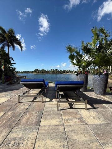 4437 Southern Breeze DR, Naples, FL 34114