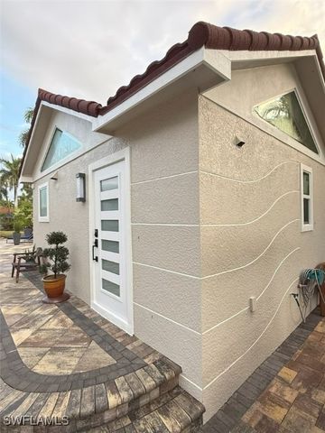 4437 Southern Breeze DR, Naples, FL 34114