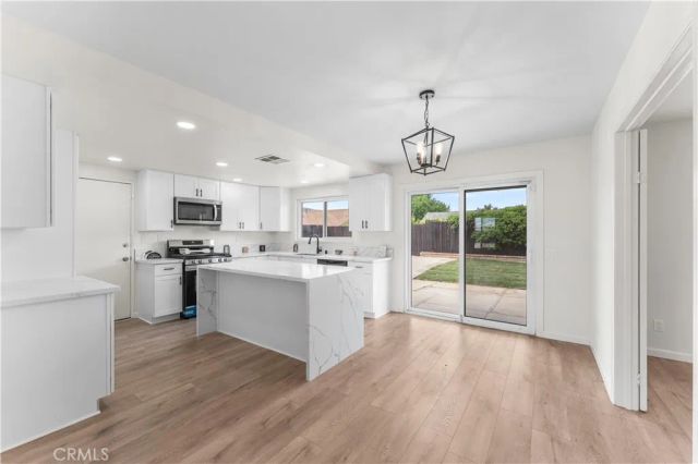 37863 17th Street East, Palmdale, CA 93550