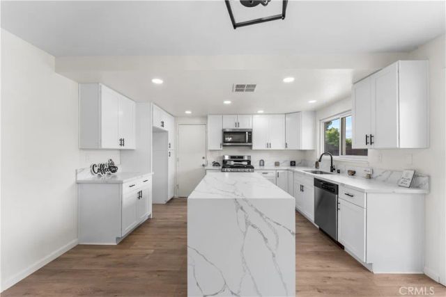 37863 17th Street East, Palmdale, CA 93550