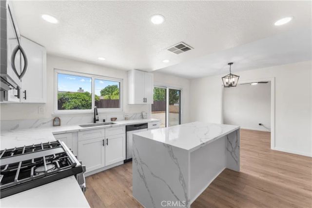 37863 17th Street East, Palmdale, CA 93550