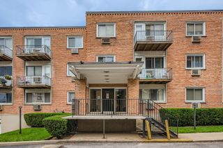 8541 Lotus Avenue 914, Skokie, IL 60077