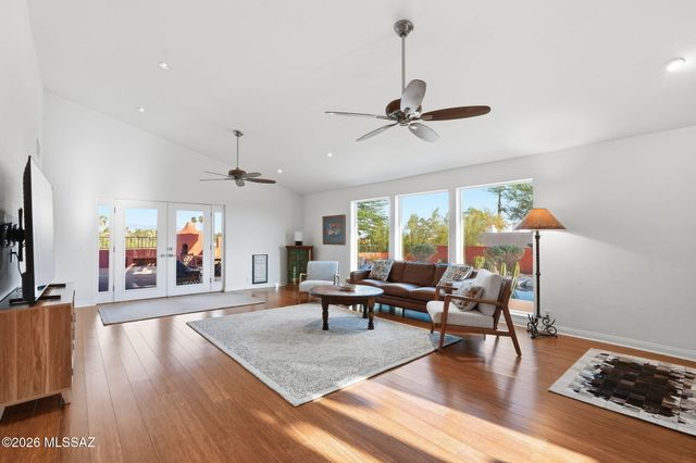 5772 N Camino Del Conde, Tucson, AZ 85718