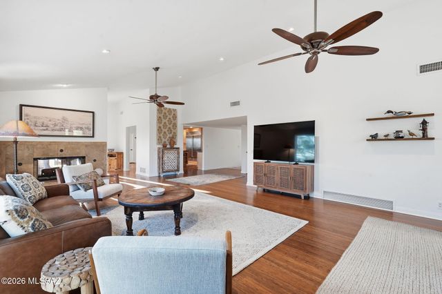 5772 N Camino Del Conde, Tucson, AZ 85718