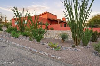 5772 N Camino Del Conde, Tucson, AZ 85718