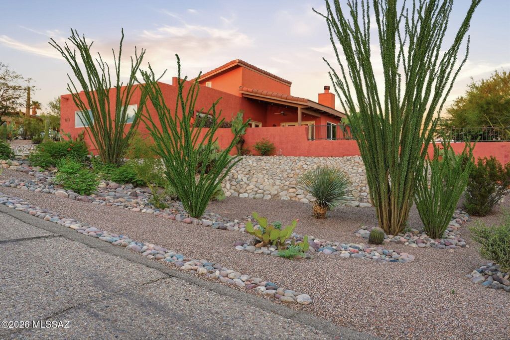 5772 N Camino Del Conde, Tucson, AZ 85718