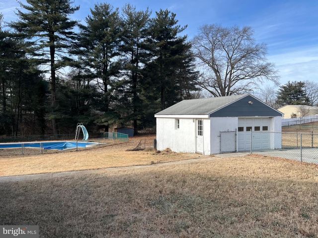 7844 CLARK STATION RD, Severn, MD 21144