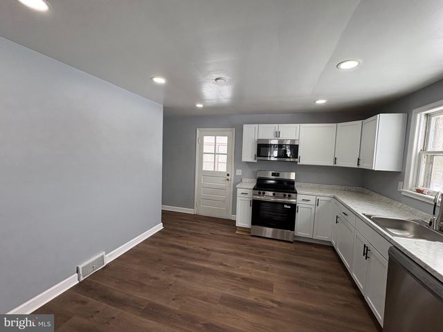 7844 CLARK STATION RD, Severn, MD 21144