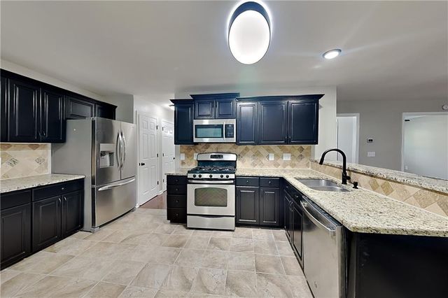 2798 Beddington Way, Suwanee, GA 30024