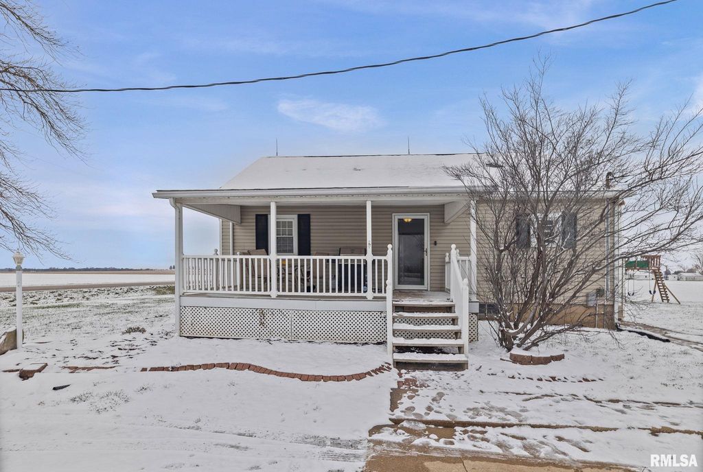 7302 HOFFMAN Road, Centralia, IL 62801