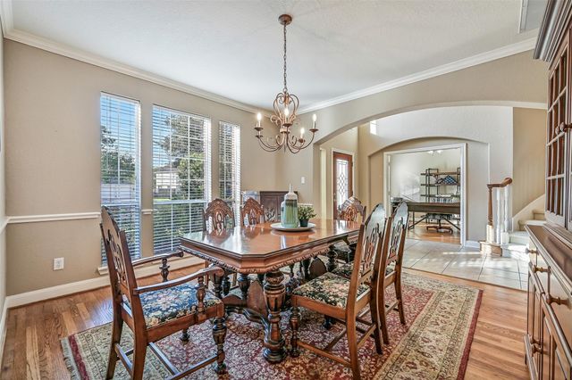 1607 Cascade Falls Drive, Friendswood, TX 77546
